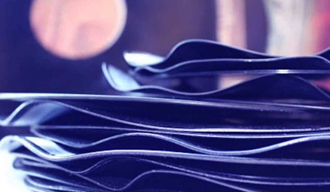 Por qué se deforman los discos de vinilo, cómo arreglarlo y evitarlo