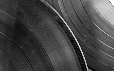 Cómo reparar un disco de vinilo rayado